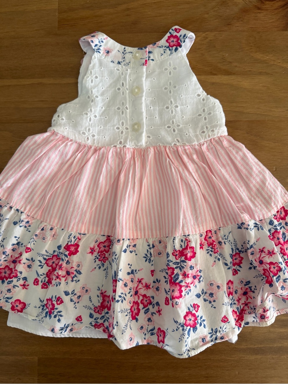 Girls Pink & White Floral Tiered Eyelet Dress Size 6-9M - Picture 3 of 7